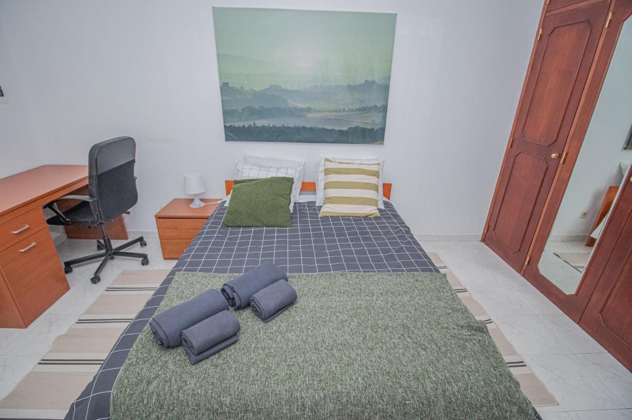 Charming Private Rooms In An Apartment A1 Penha - FAO Exteriör bild