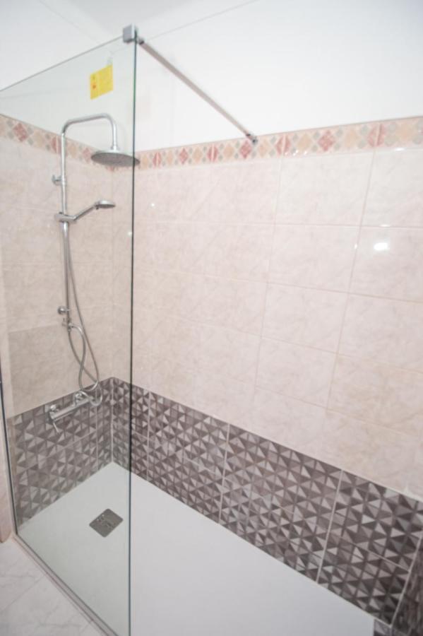 Charming Private Rooms In An Apartment A1 Penha - FAO Exteriör bild