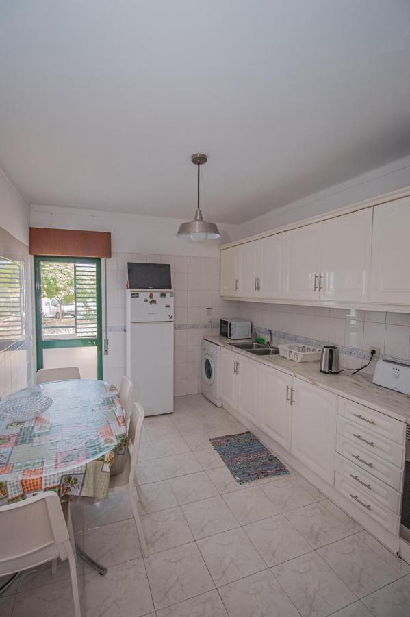 Charming Private Rooms In An Apartment A1 Penha - FAO Exteriör bild